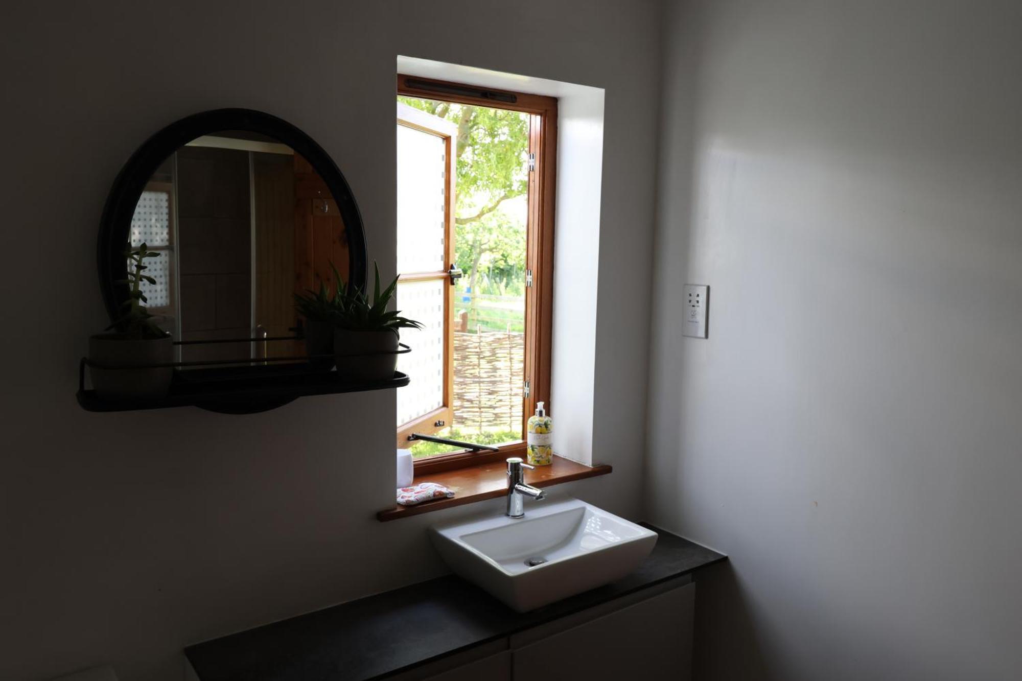 Tranquil And Cosy Cottage On The Somerset Levels بريدجواتر المظهر الخارجي الصورة
